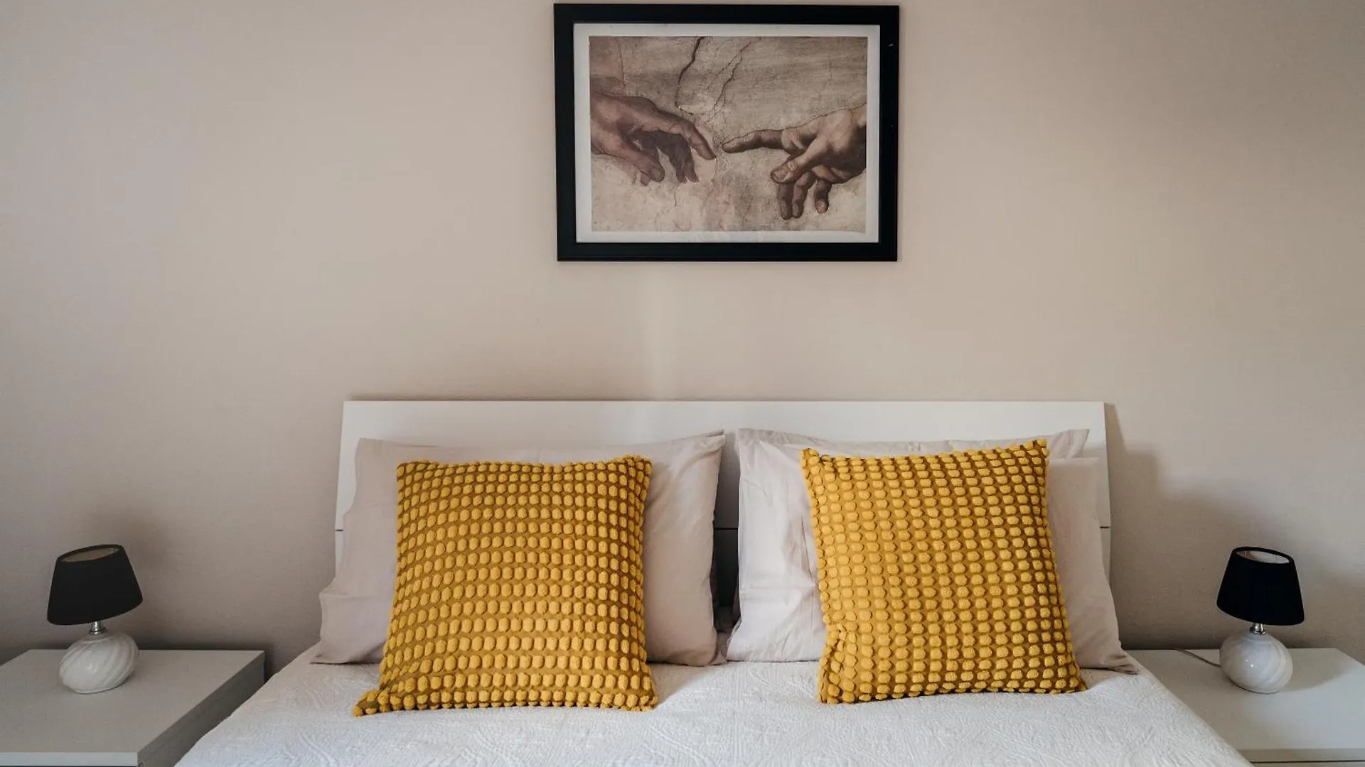 Casa Alice Lucca Centro Apartment Italy